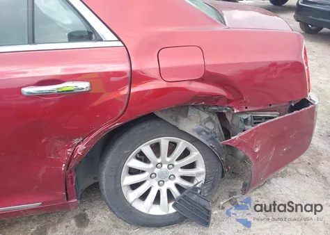 2014 Chrysler 300 из США, поврежденный, VIN 2C3CCAAG7EH146005